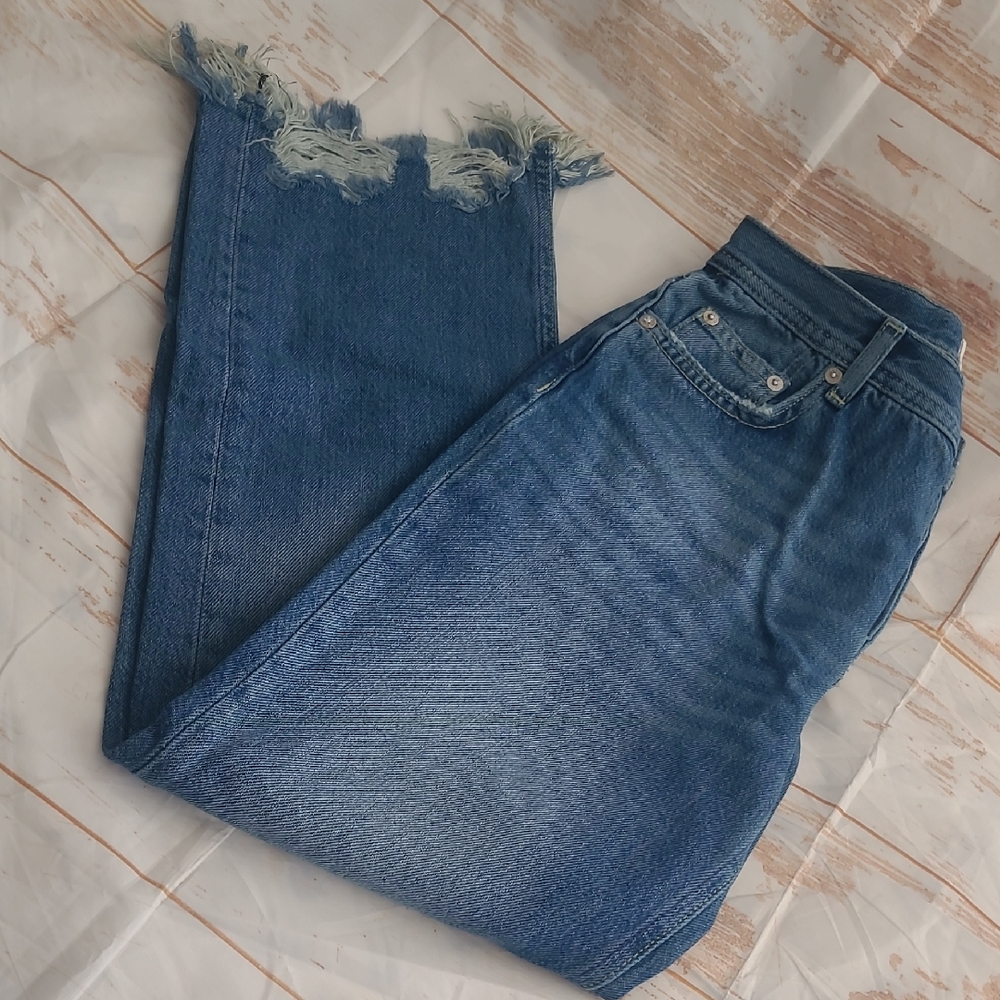 We the Free .. Free People .. sz 26 .. Distressed